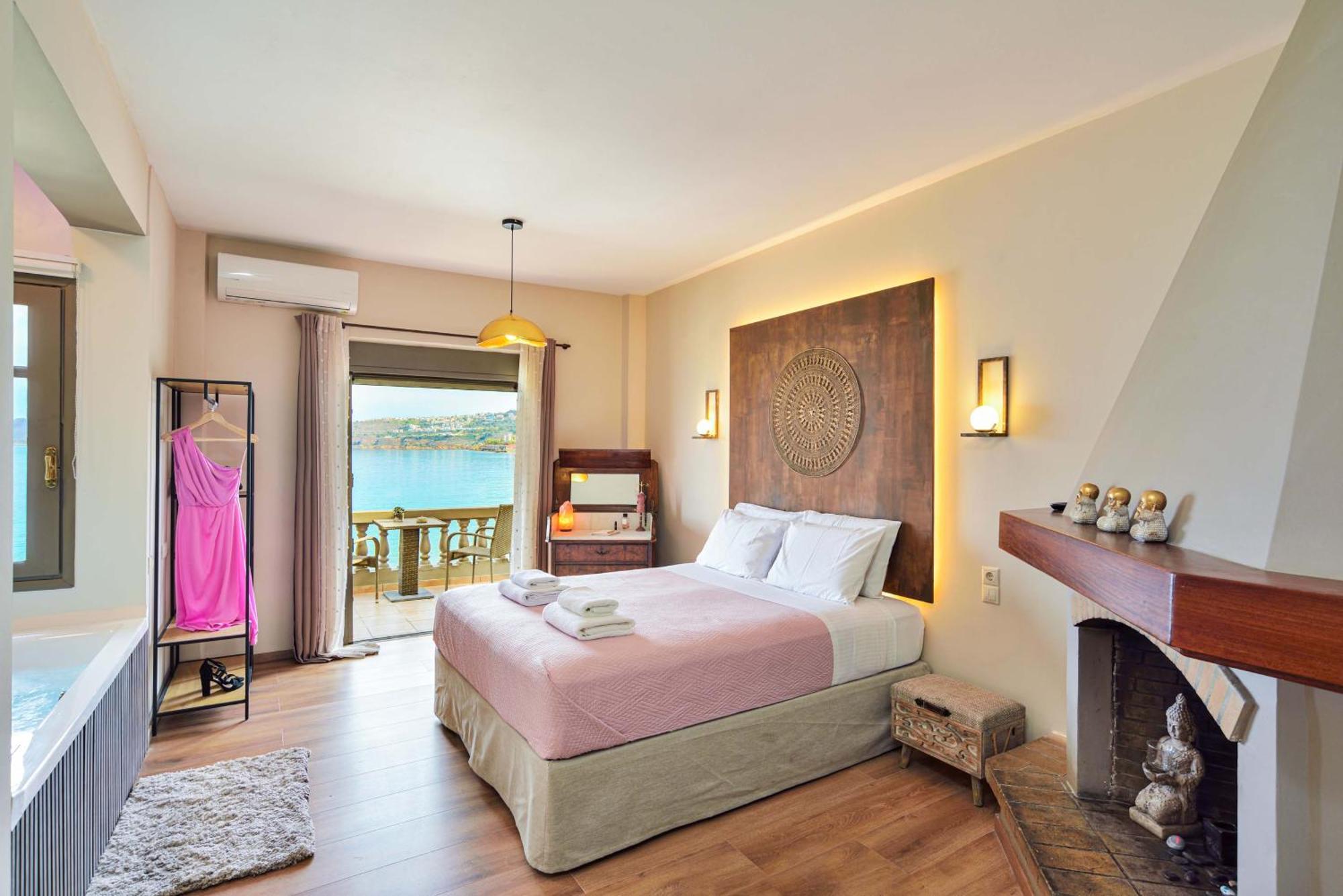 East Seafront Suite Chrissi Akti Chania Exterior foto