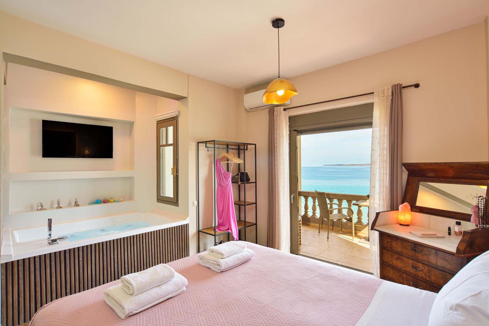 East Seafront Suite Chrissi Akti Chania Exterior foto