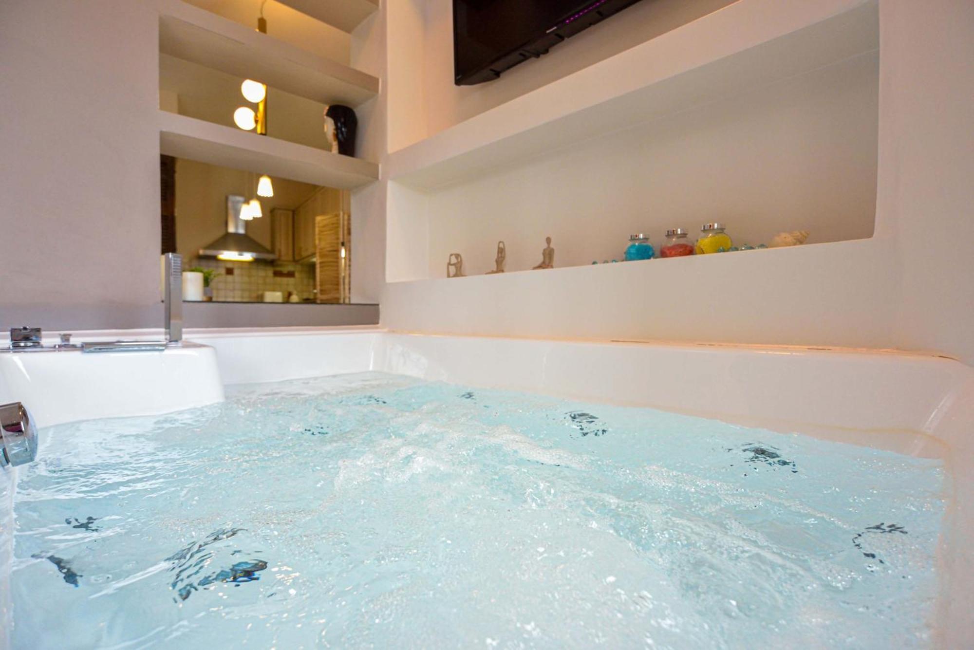 East Seafront Suite Chrissi Akti Chania Exterior foto