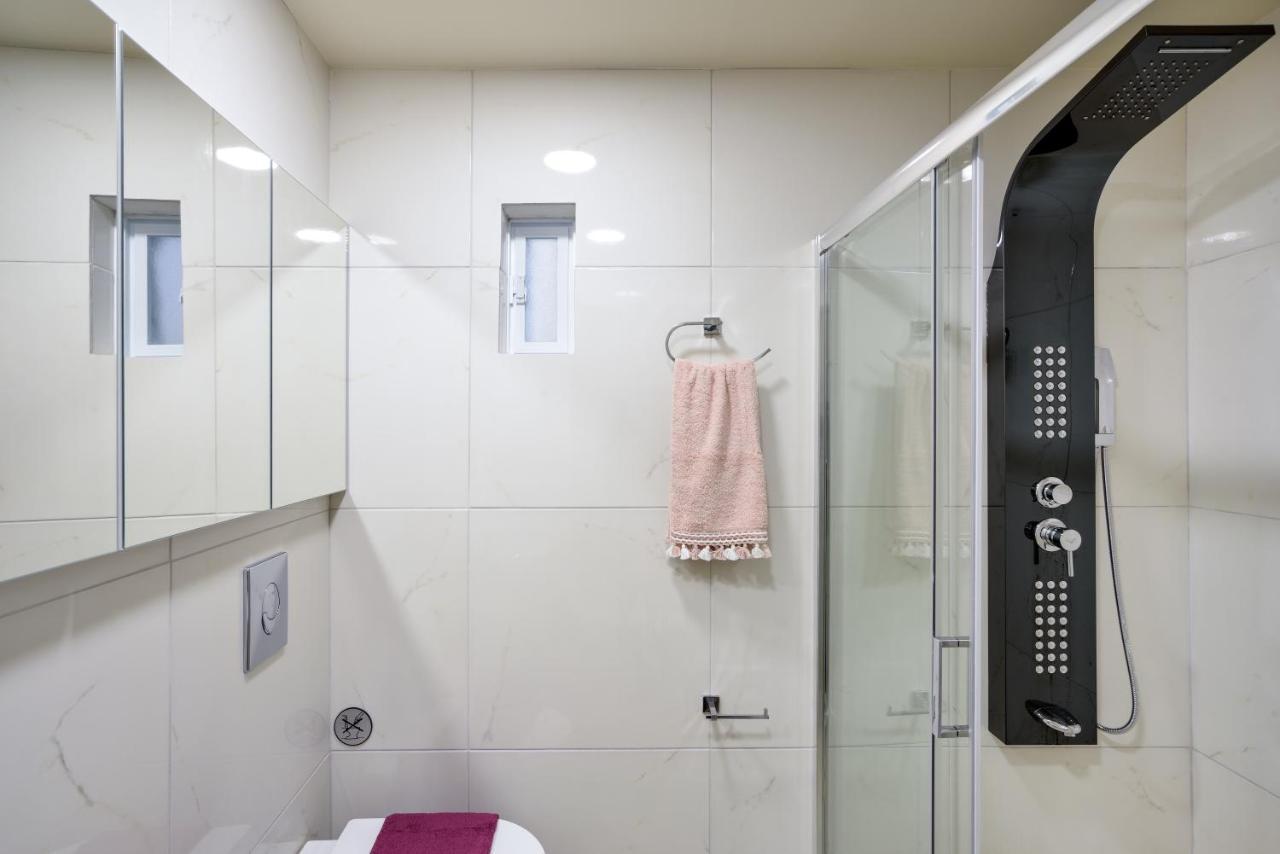 East Seafront Suite Chrissi Akti Chania Exterior foto
